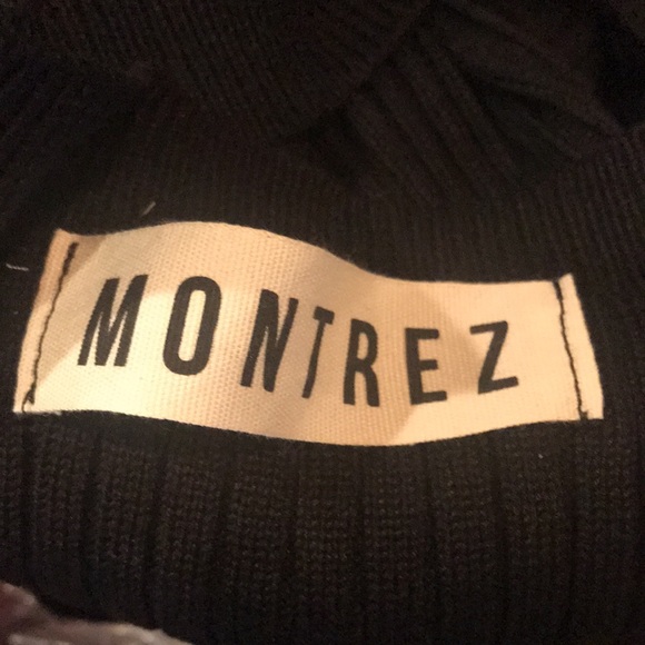 Sold 🫐 Last one! Faux wrap sweater dress with dolman sleeves - Picture 2 of 3